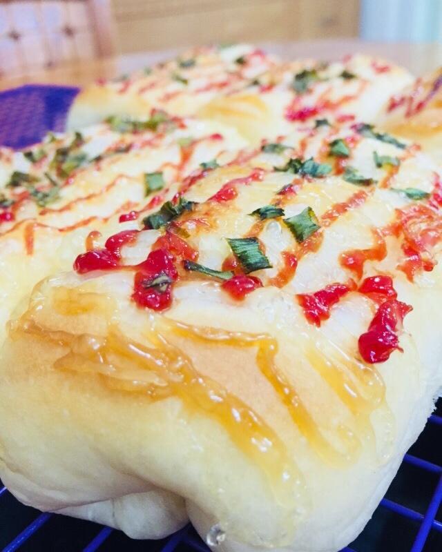 helen699做的葱香芝士面包