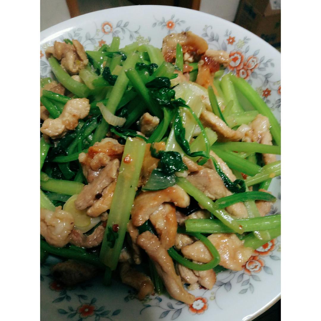 芹菜炒肉