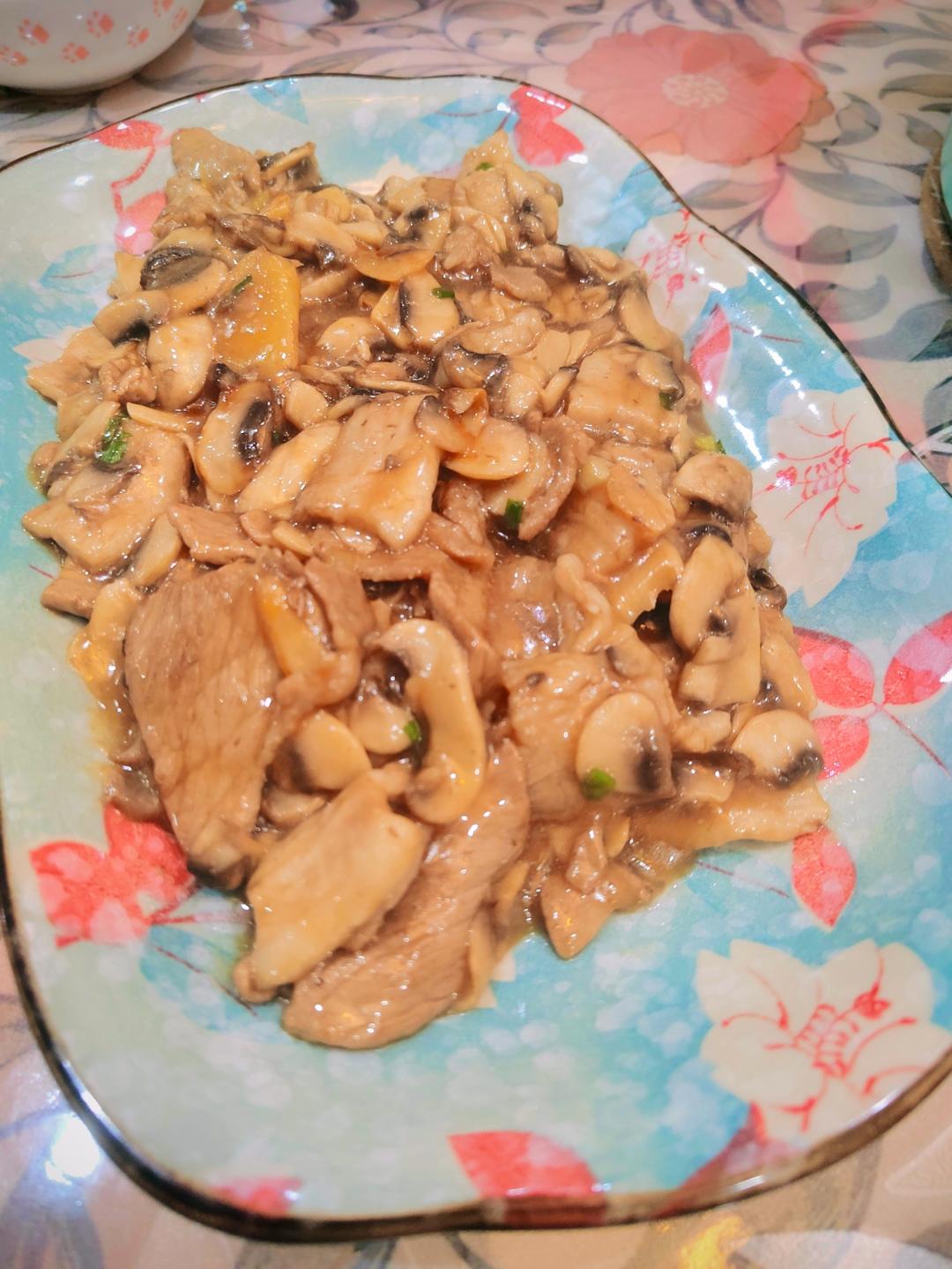 家常菜 口蘑炒肉