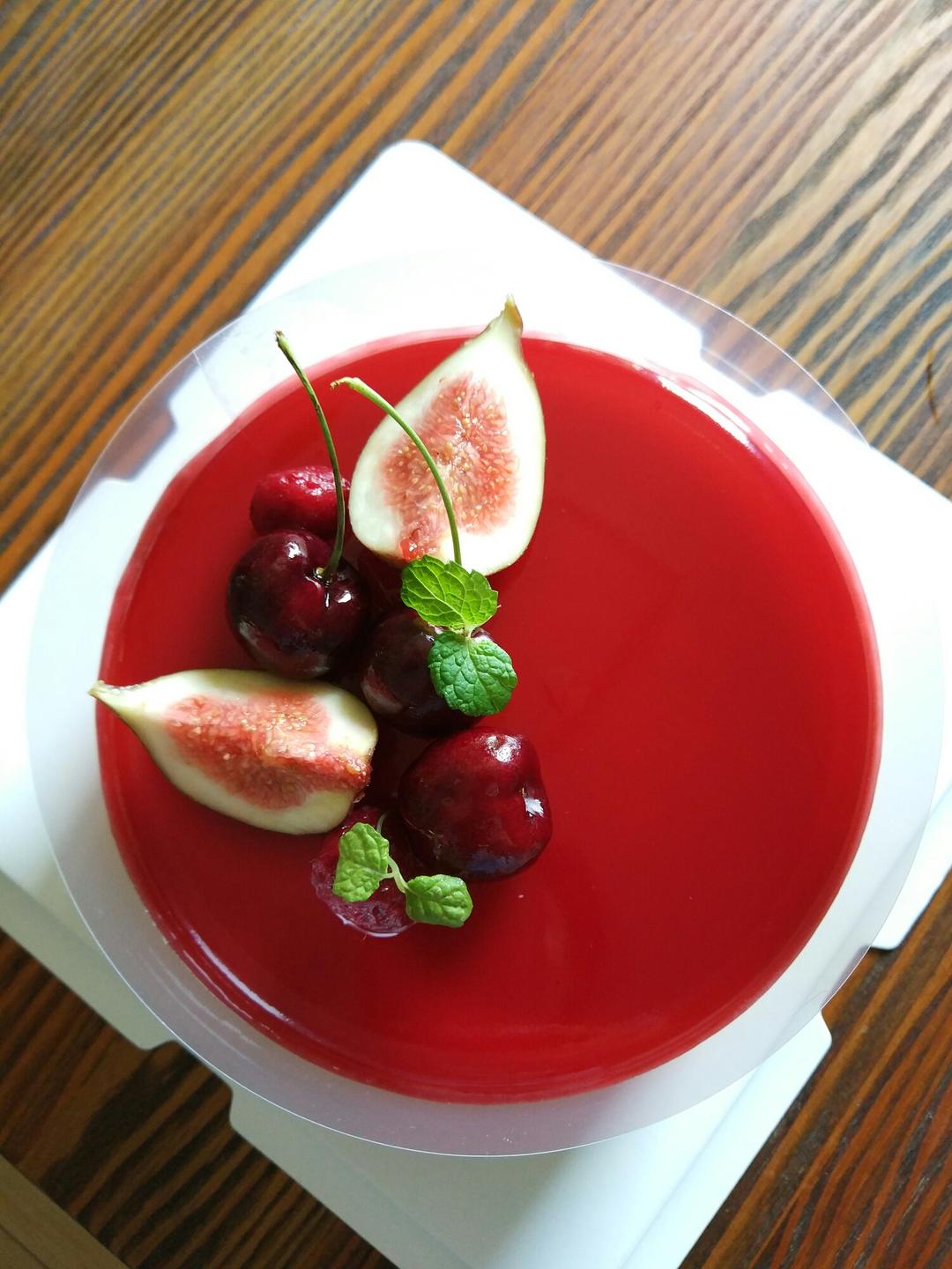 黑醋栗镜面蛋糕（川上文代）