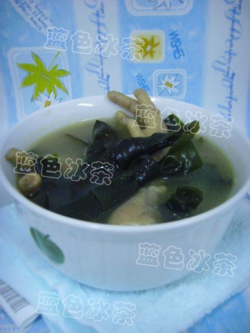 海带结煲鸡爪汤的做法
