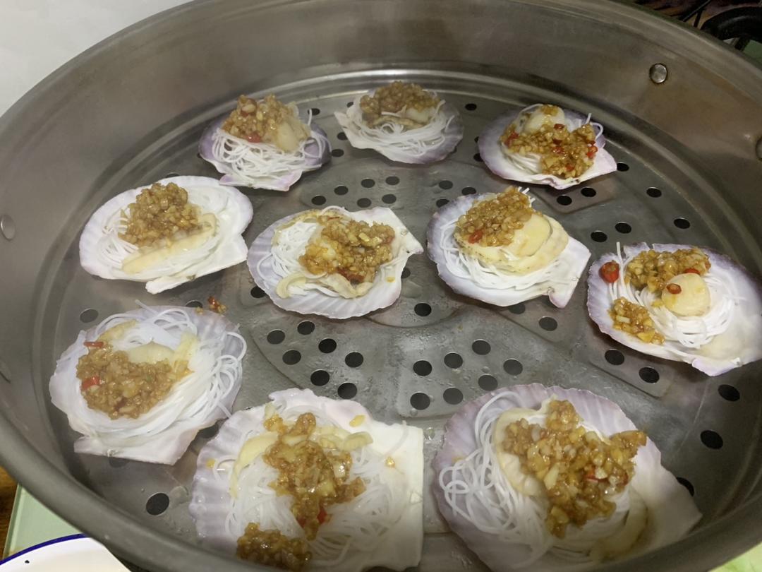 蒜蓉粉丝蒸扇贝