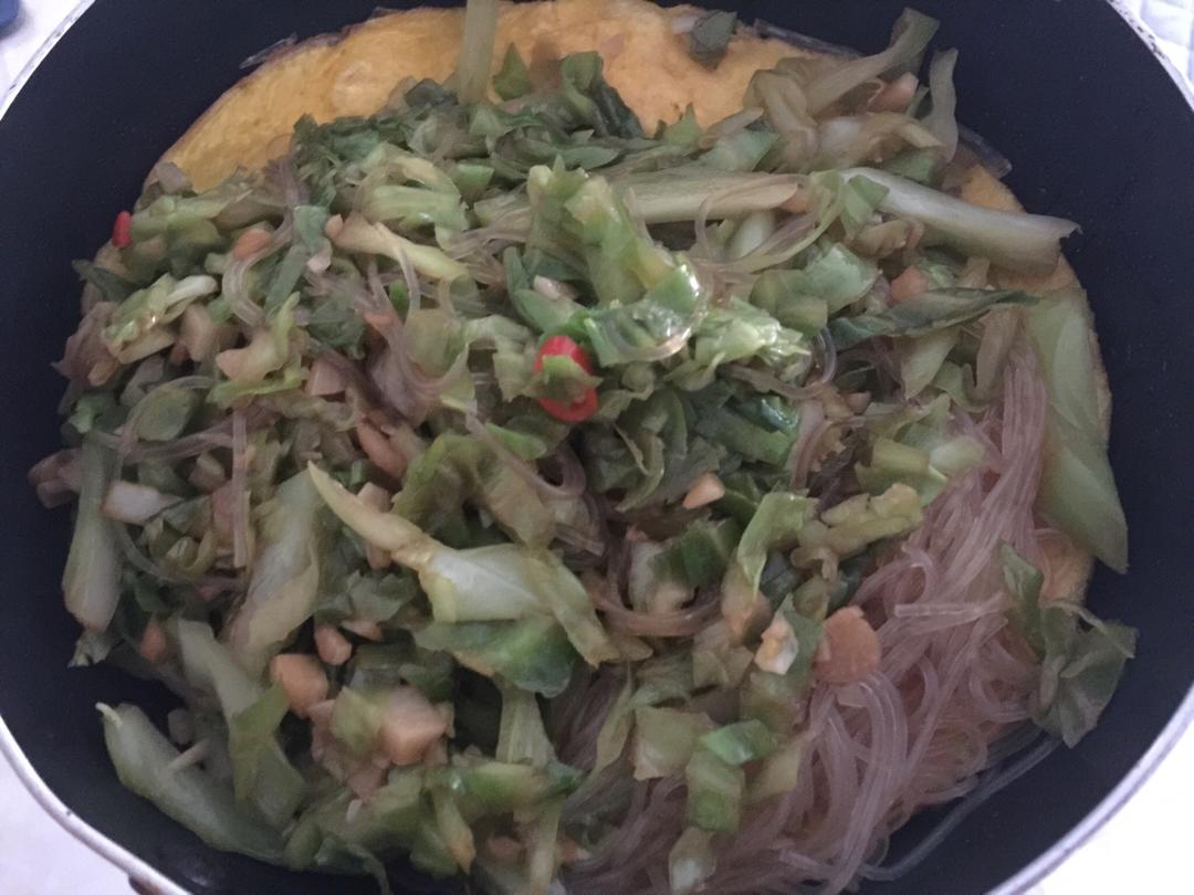 包菜粉丝炒鸡蛋