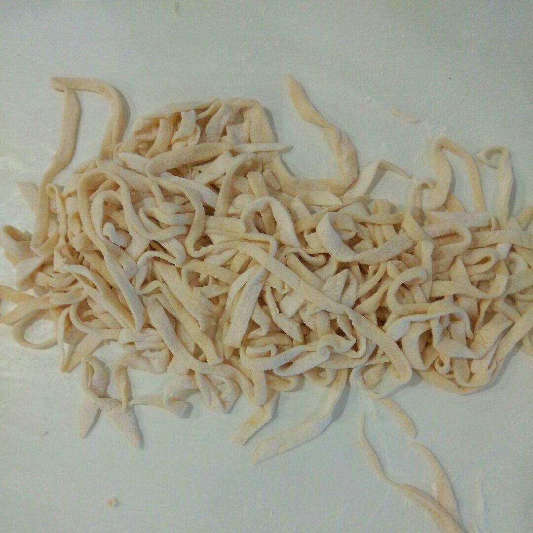 鸡蛋手擀面