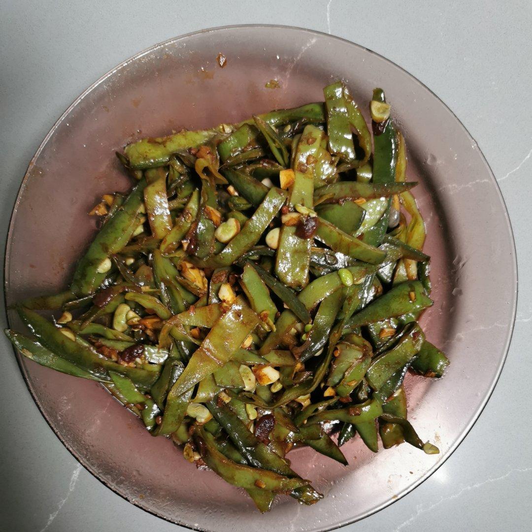 分两次放蒜才有了这超好吃的蒜香扁豆丝