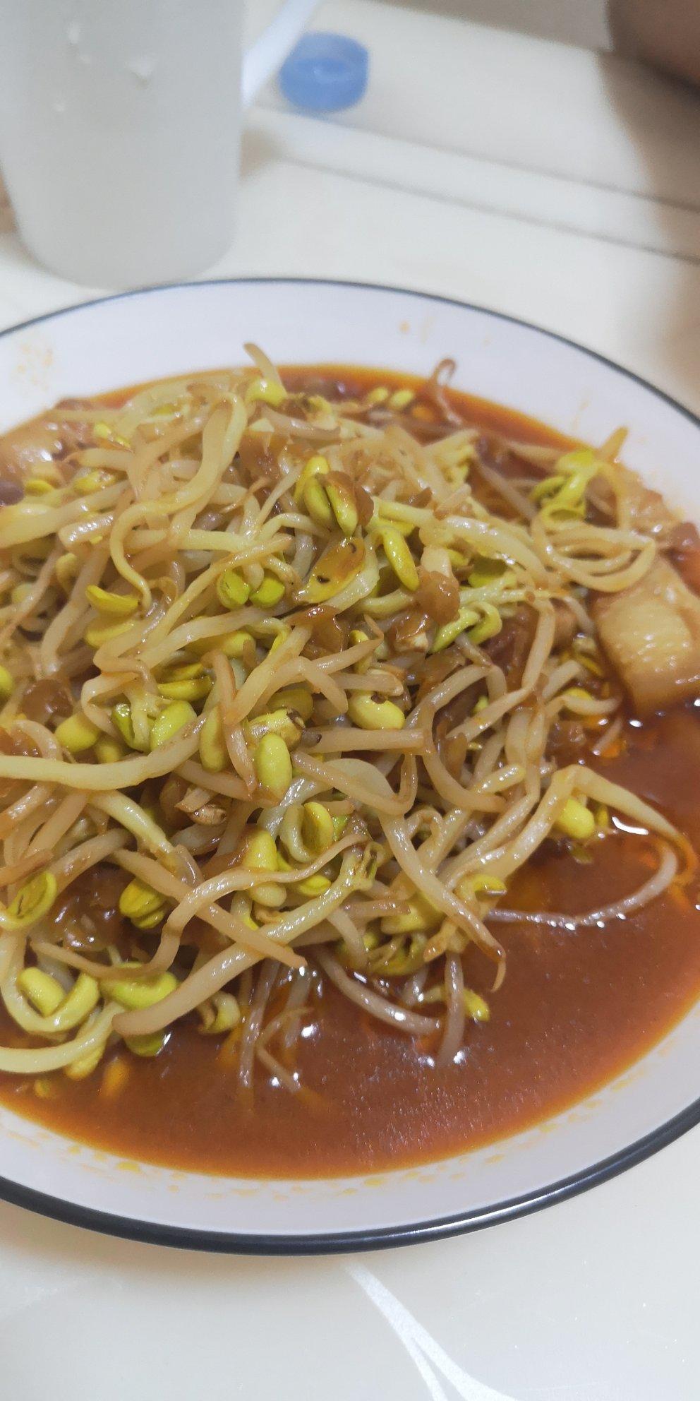 黄豆芽炒肉