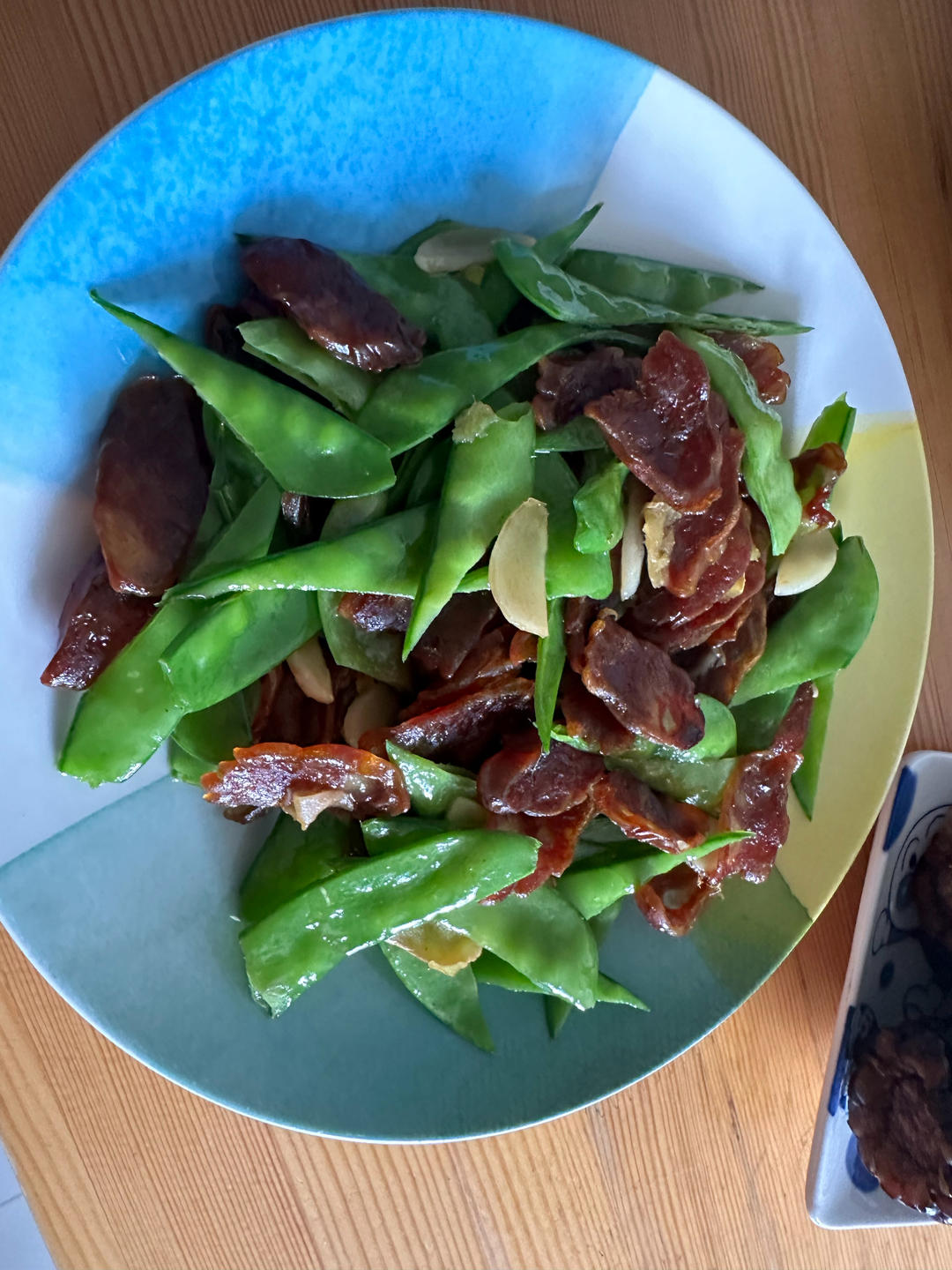 广味腊肠炒荷兰豆 清脆可口家常菜