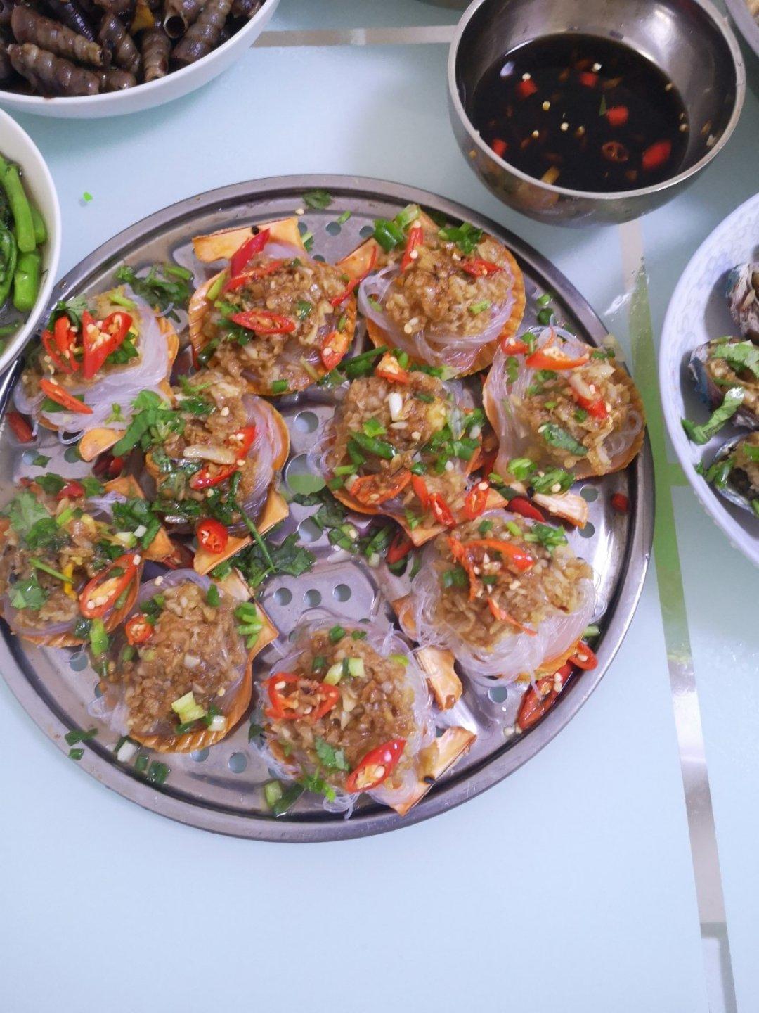蒜蓉粉丝蒸扇贝