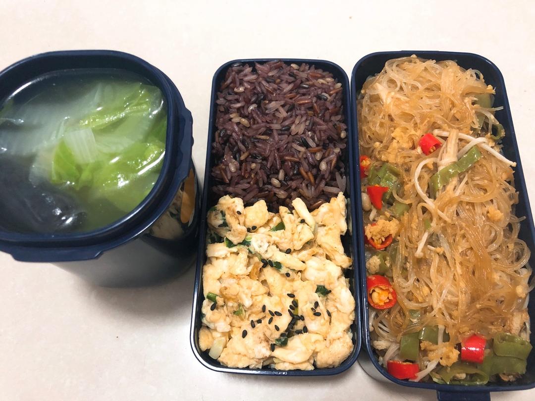 蒜蓉蒸金针菇粉丝（小心上瘾）