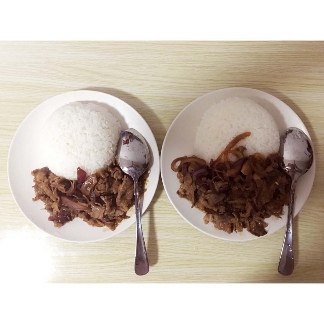 洋葱肥牛饭
