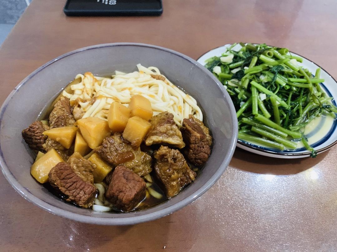 红烧牛肉土豆 （独家秘制）