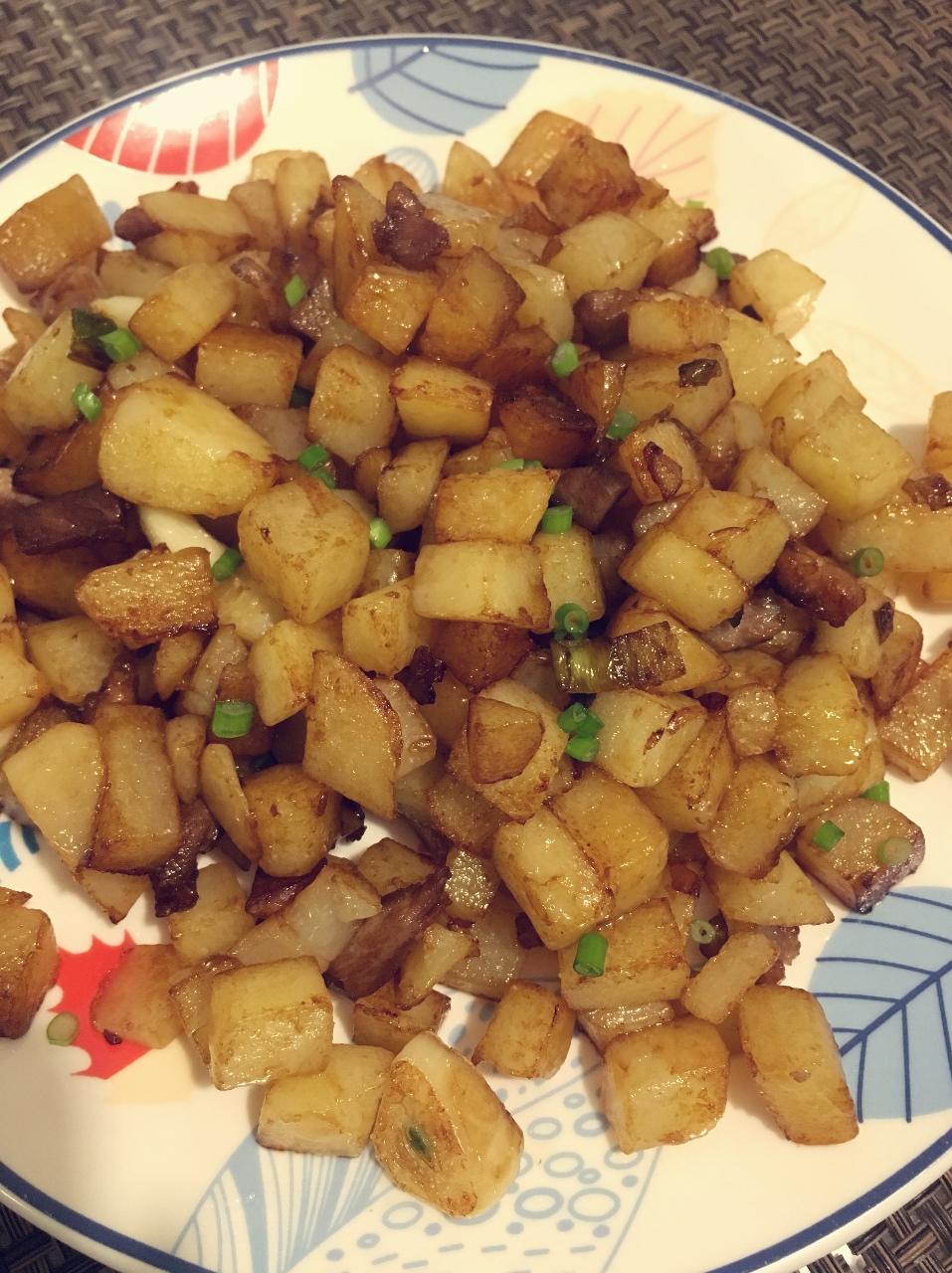 一道怎么做都好吃的干煎土豆鸡丁（红烧，咖喱，椒盐，孜然）