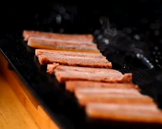 铁板香煎素五花肉的做法