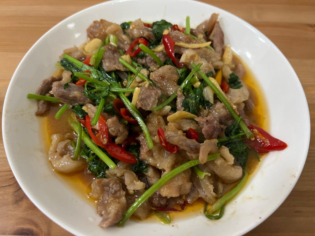 小炒黄牛肉，肉嫩味香！太好吃了简直是米饭杀手！