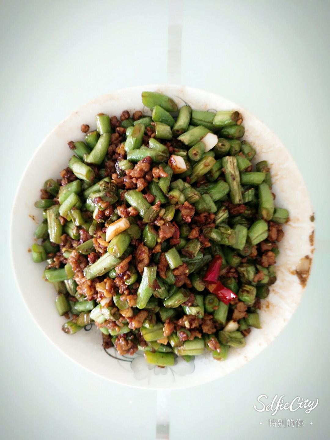 肉沫豆角下饭菜