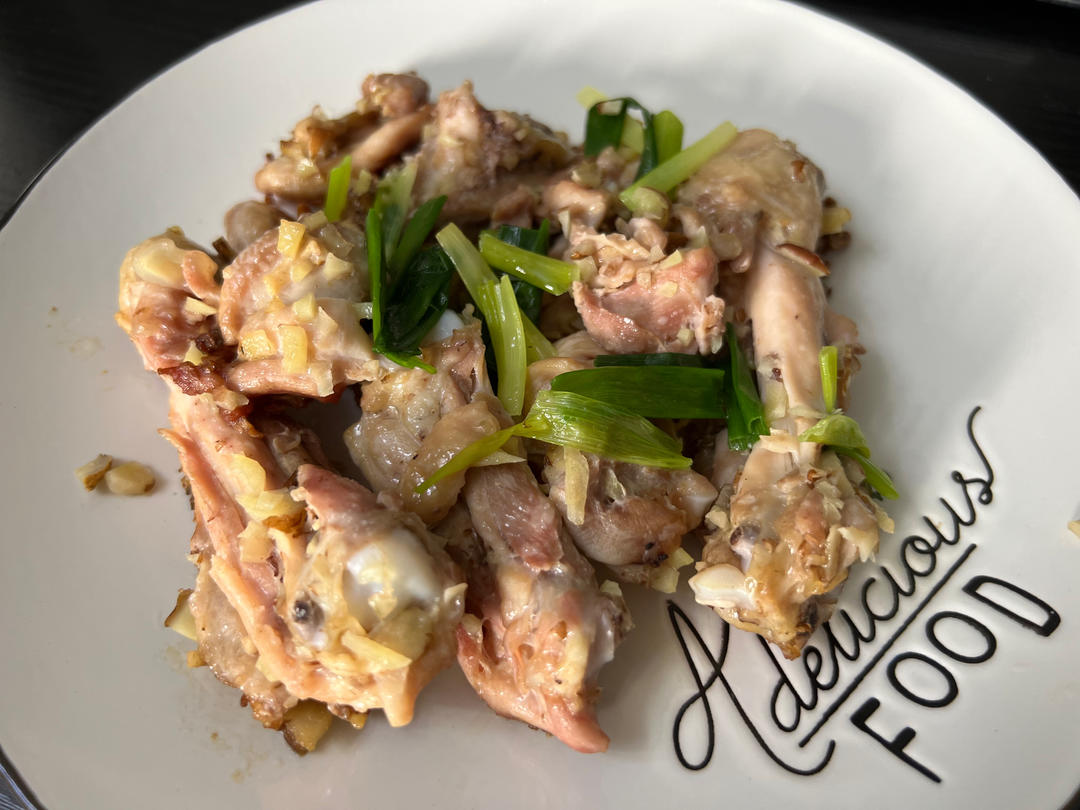 香味十足的沙姜鸡煲