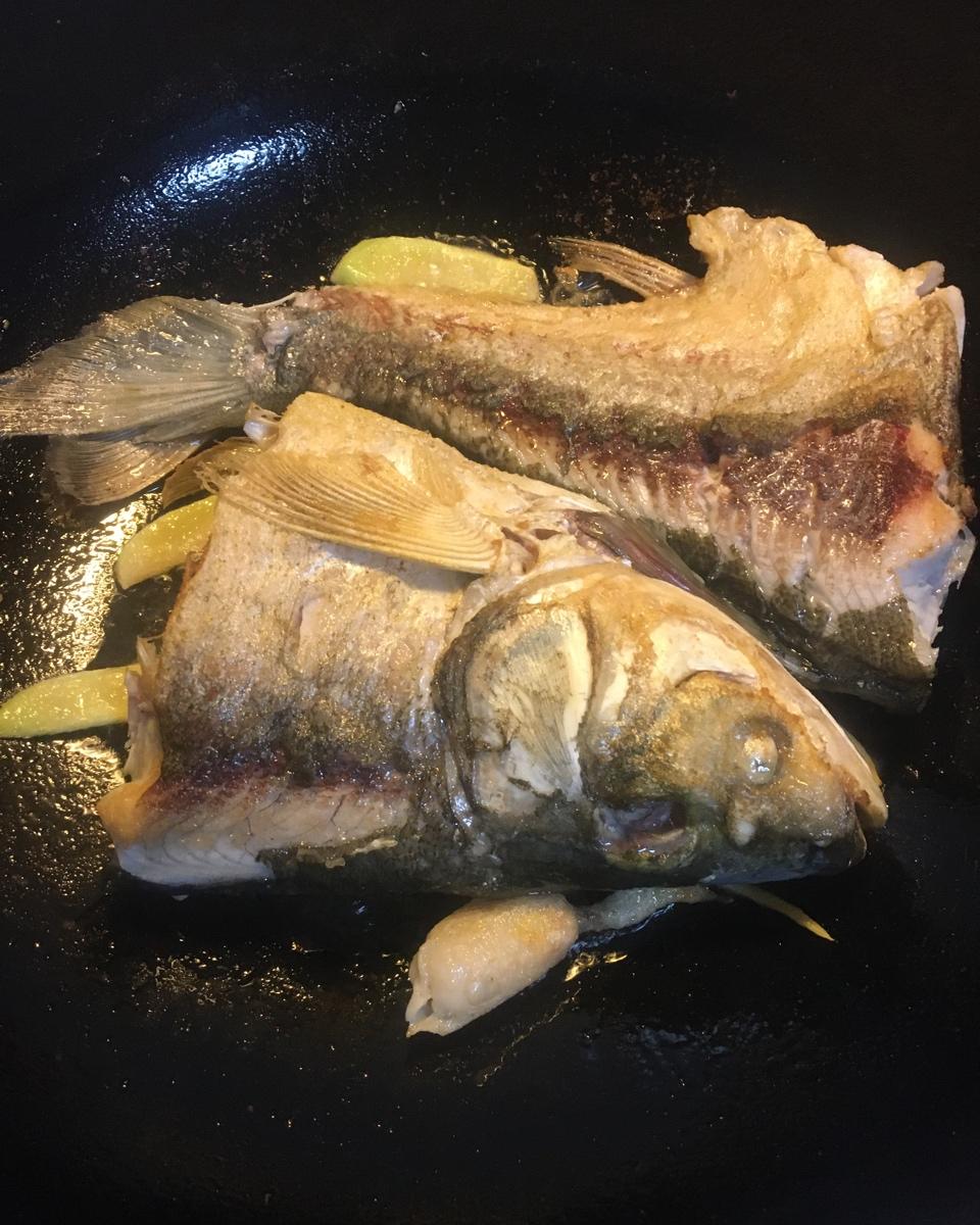 红烧江鱼