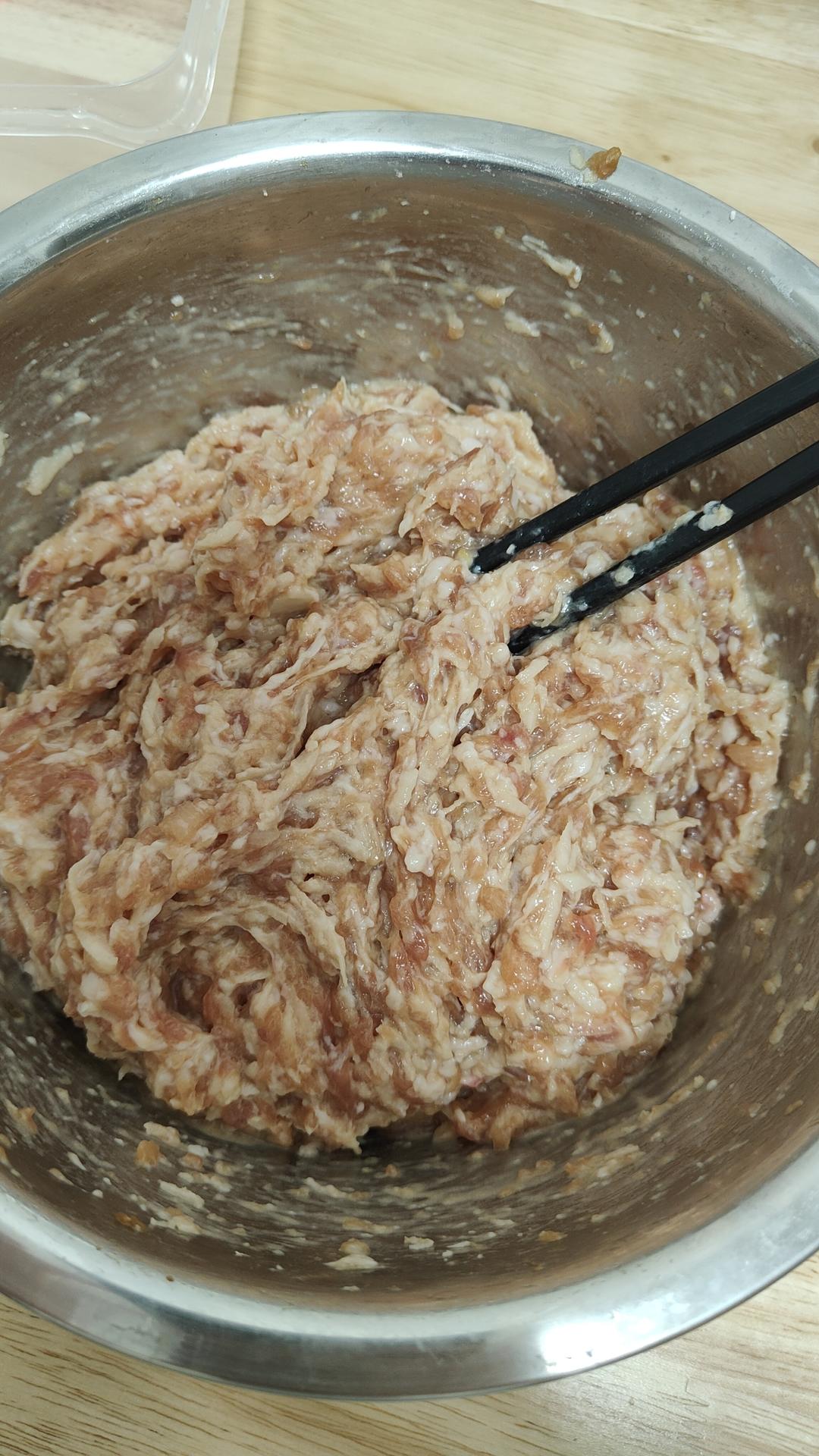好味的莲藕馅饺子