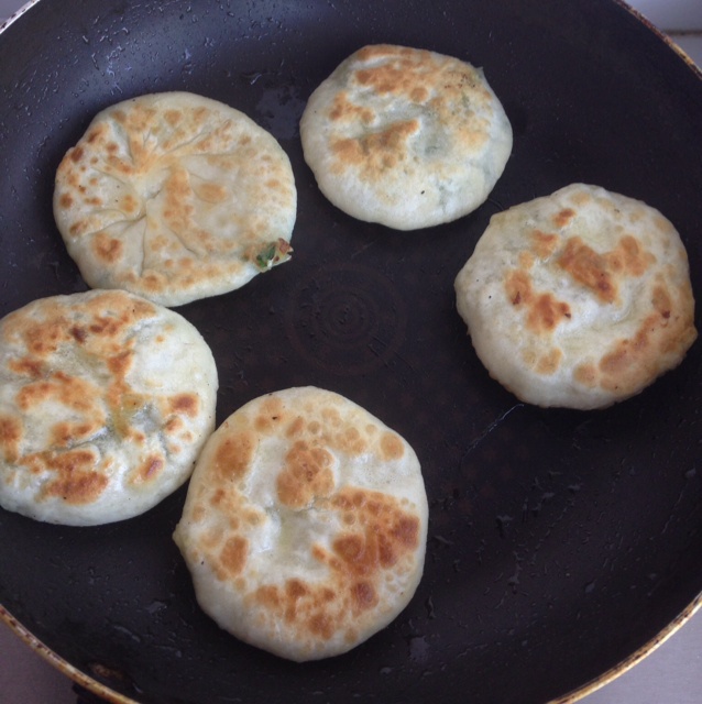 虾皮圆白菜馅饼