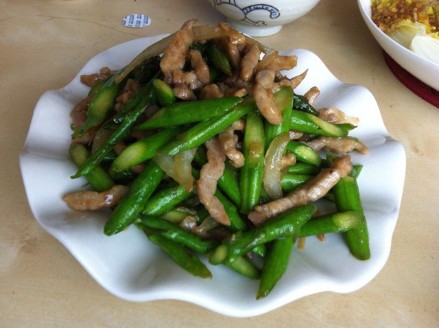 秘制芦笋炒肉丝