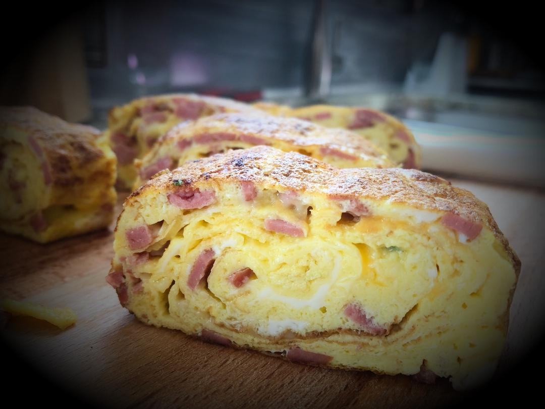 宝宝们最爱的营养餐。。。厚蛋烧