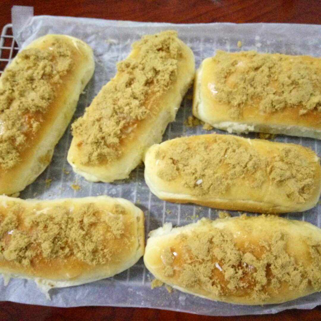 辣肉松面包