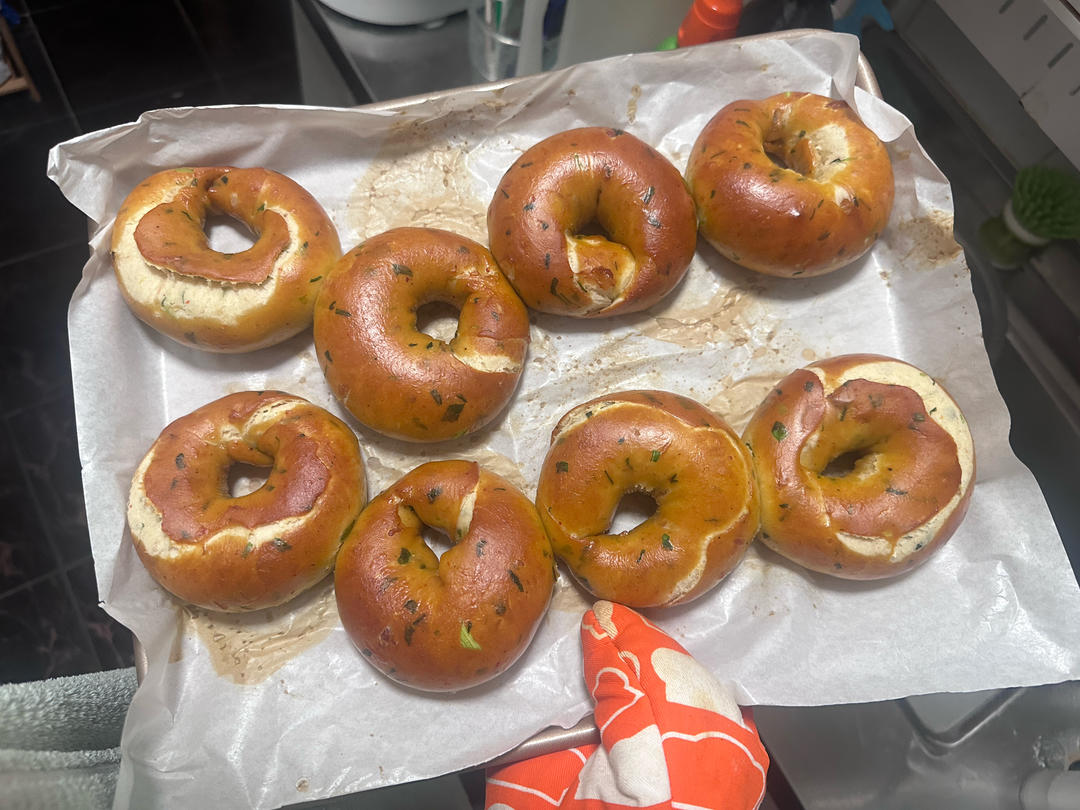 香葱腊肠贝果（咸辣口）一定要做！！绝了！！