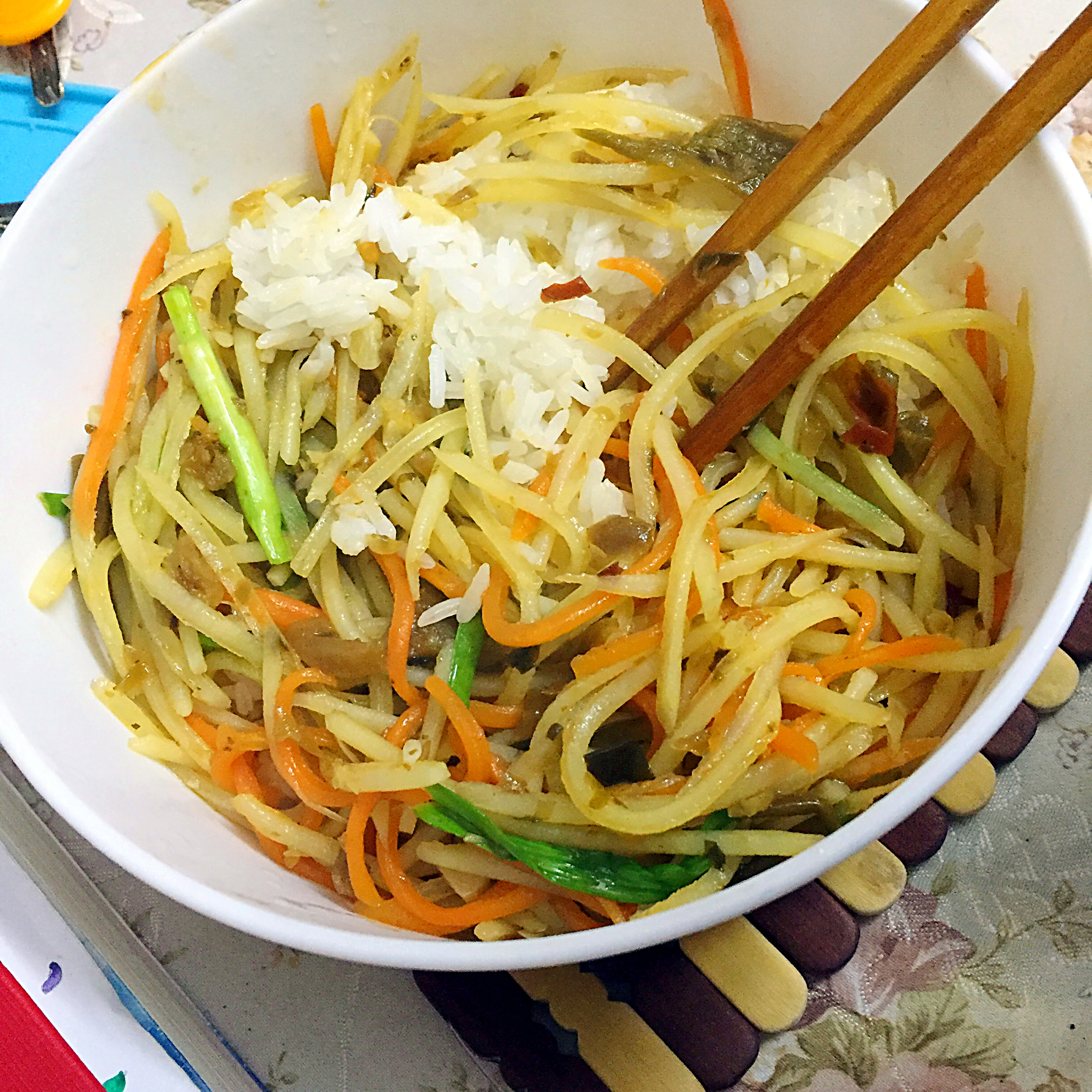 醋炒胡萝卜土豆丝