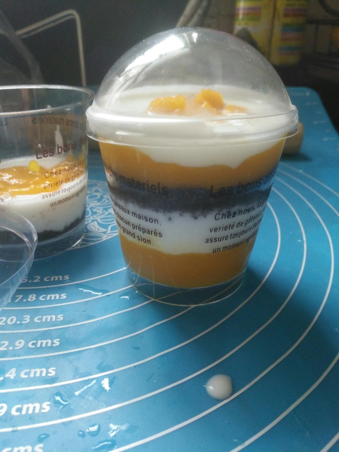 芒果酸奶木糠杯