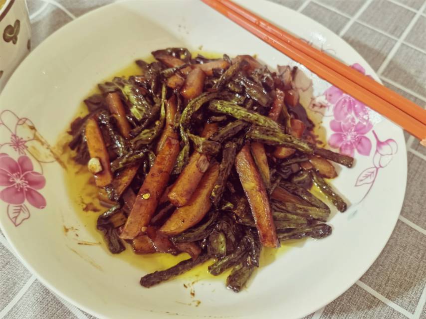 干煸豆角土豆