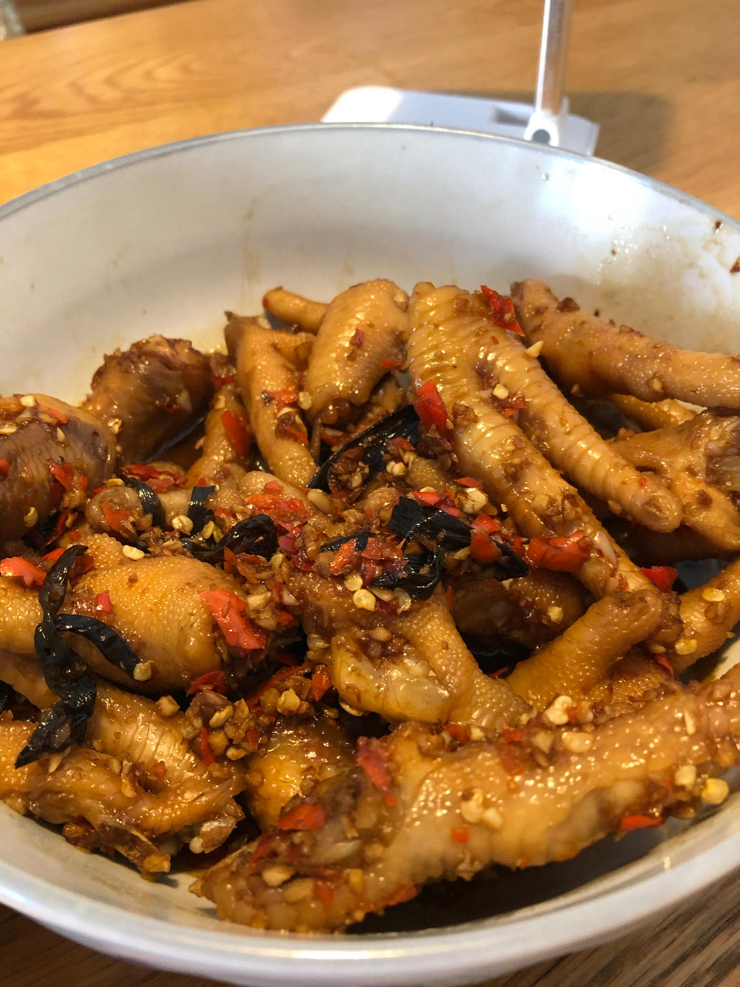 卖了十几年鸡爪的阿姨教我做的蒜香鸡爪