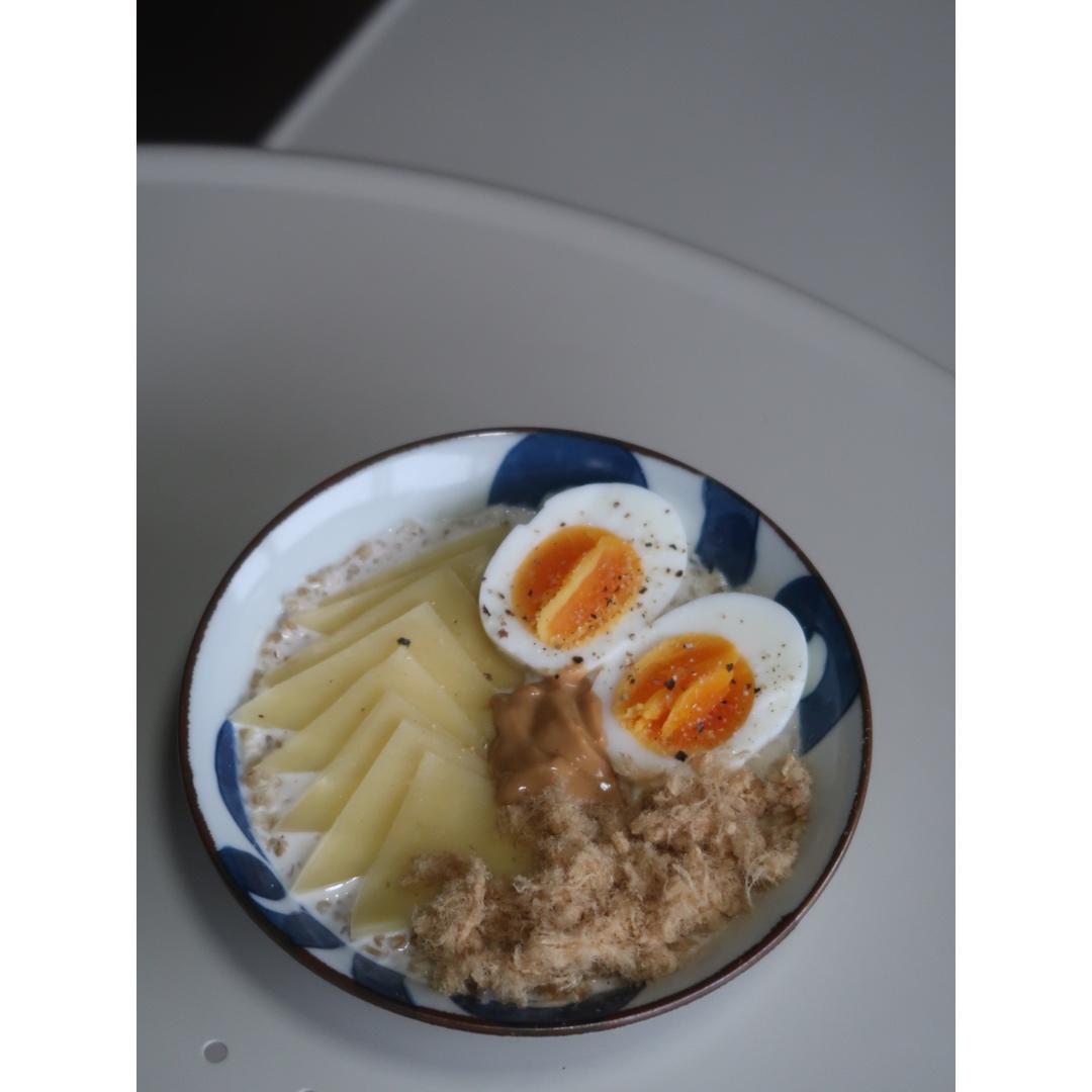 葡萄干肉桂早餐燕麦粥丨健康·三餐