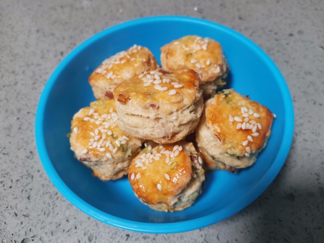 全麦香葱味增咸司康