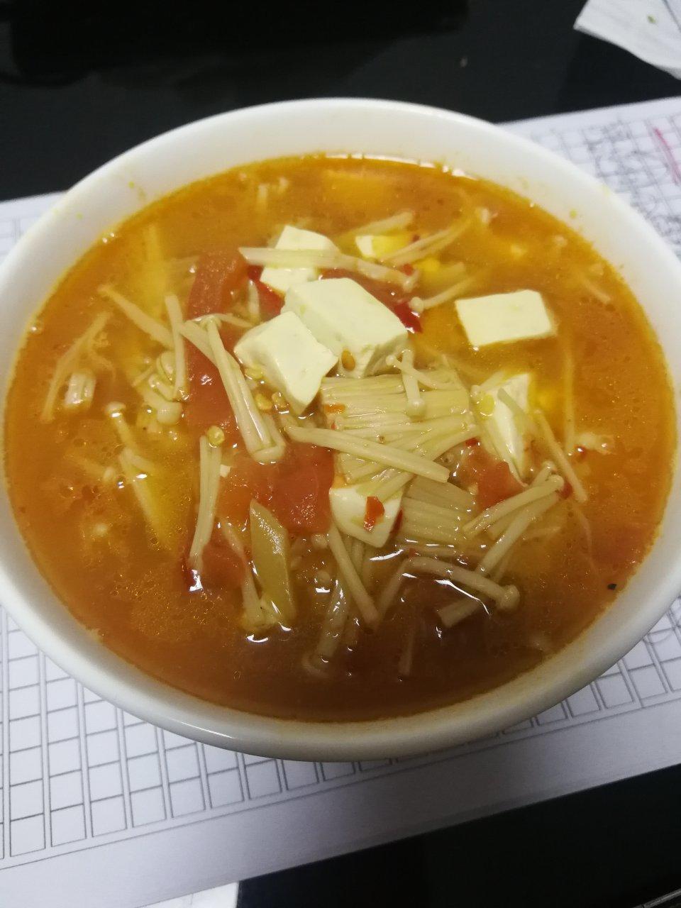减脂餐～西红柿金针菇炖豆腐