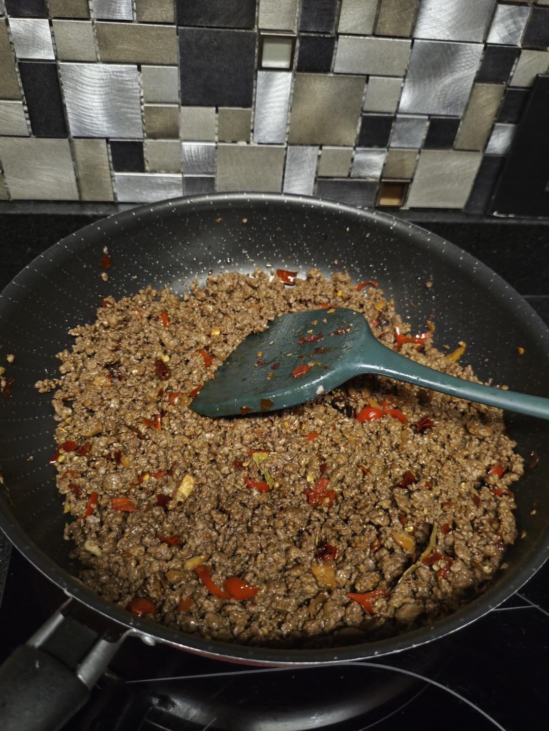 好吃哭了的万能肉沫酱