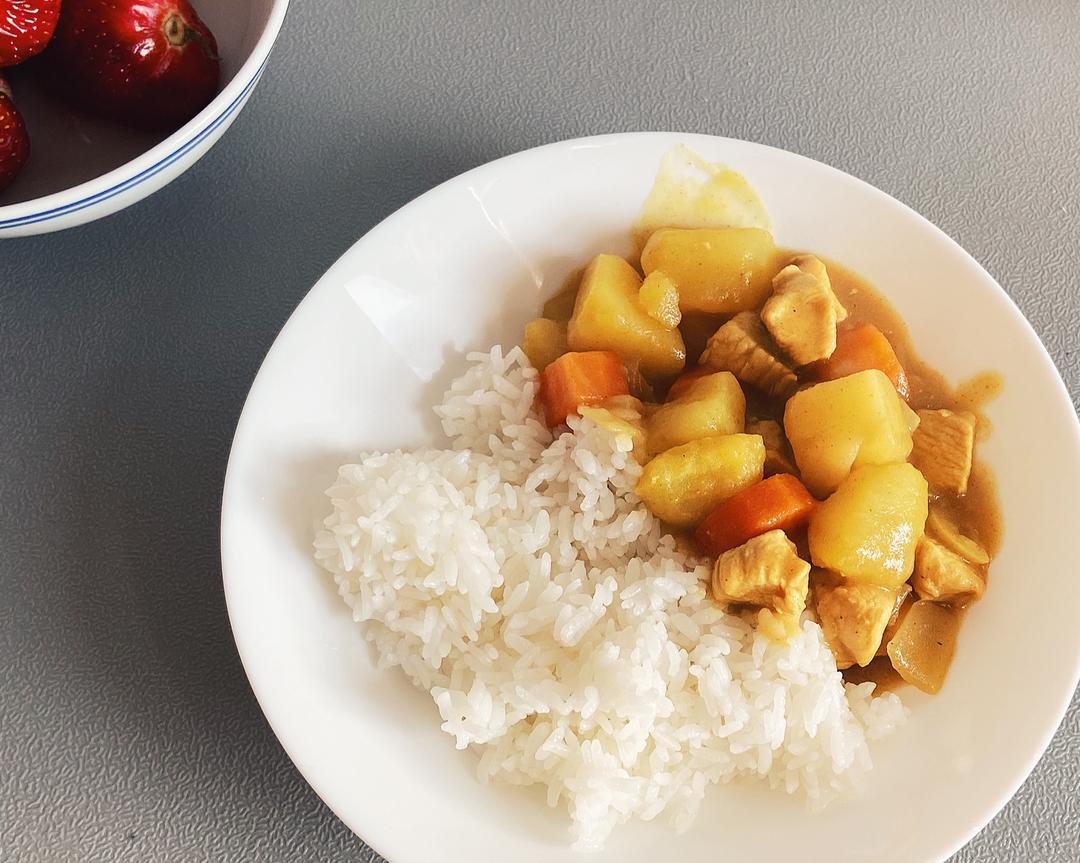 日式咖喱鸡肉饭