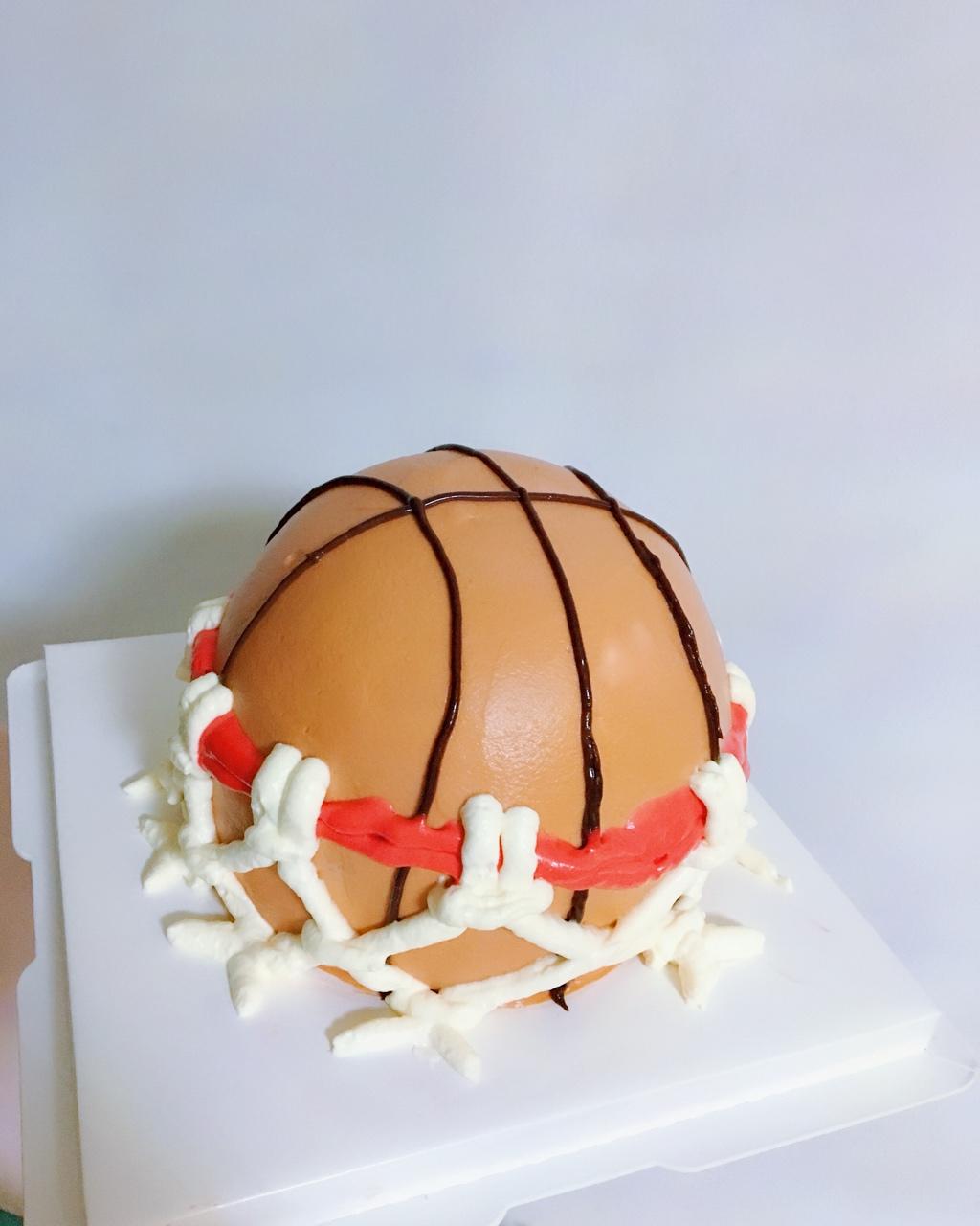 篮球造型奶油蛋糕