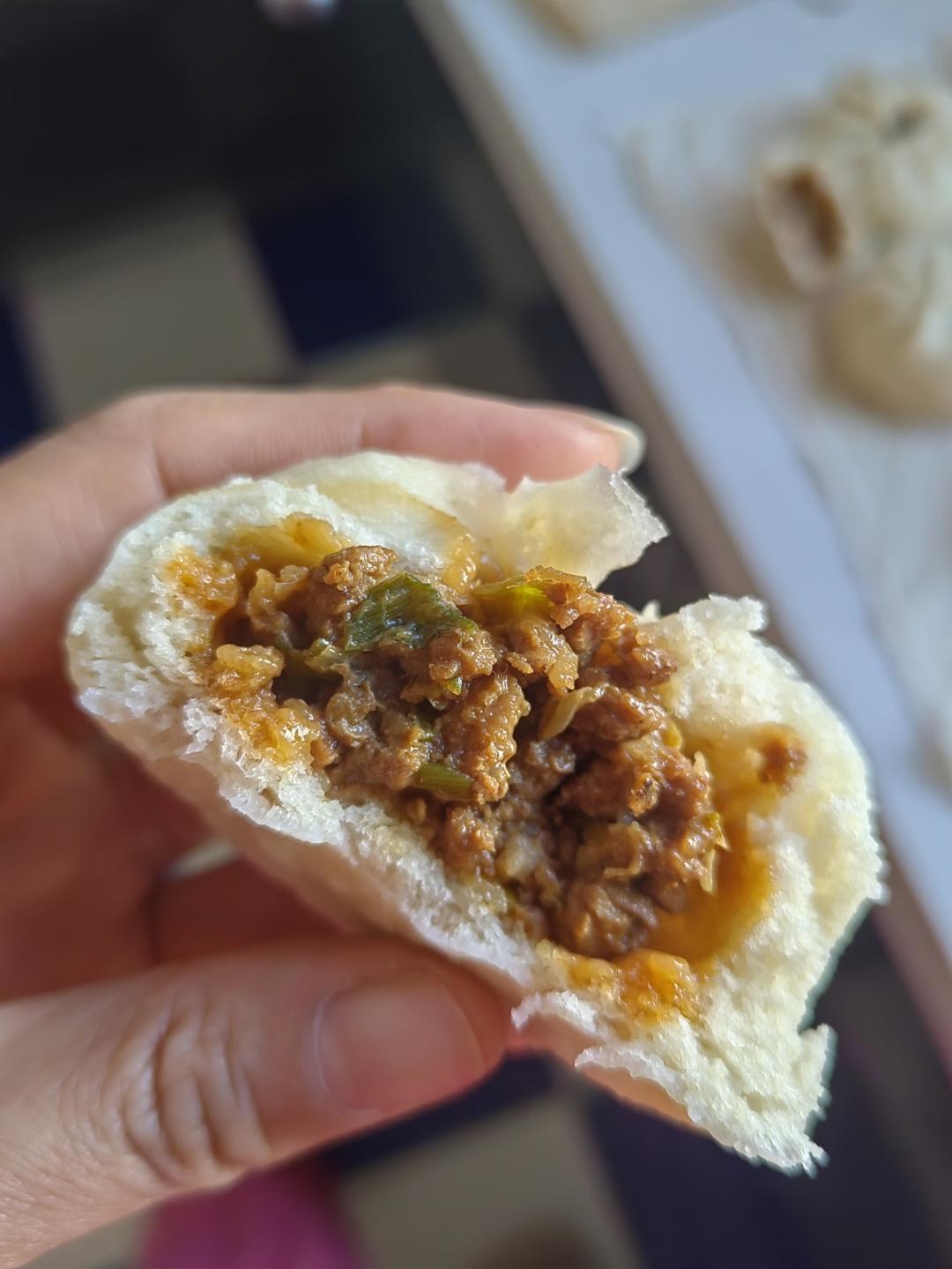 酱肉包 哎呀 太香了！