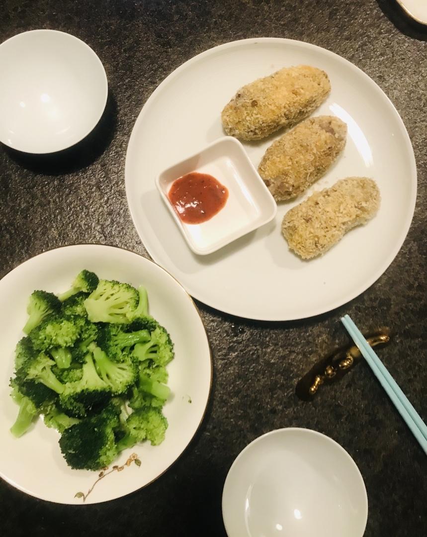 【牛肉可乐饼】刚出锅 酥香掉渣！