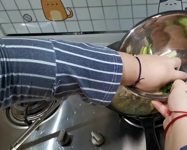 超鲜超好做的神仙蚬子汤的做法 步骤7