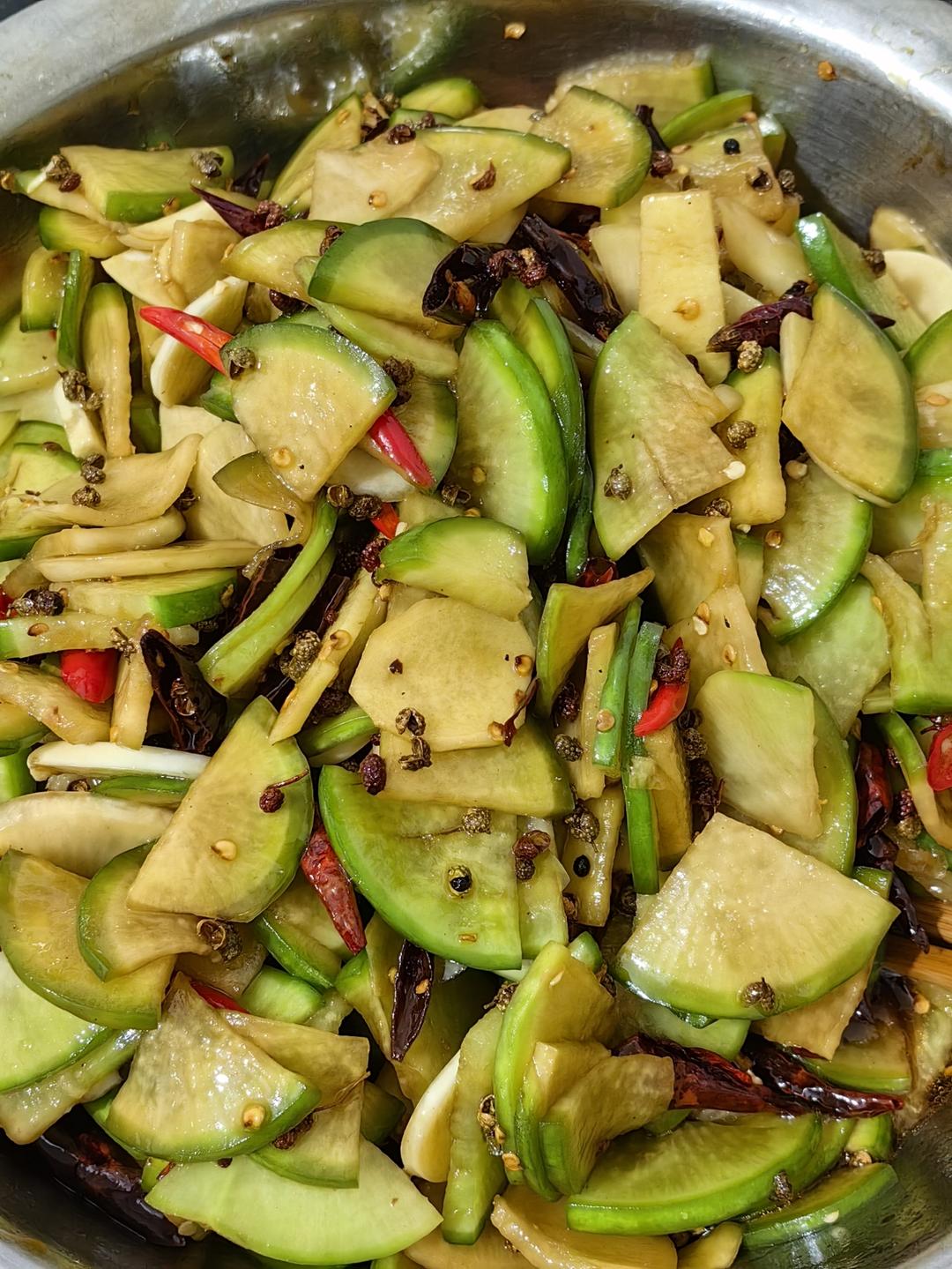 超下饭的“炝腌萝卜”