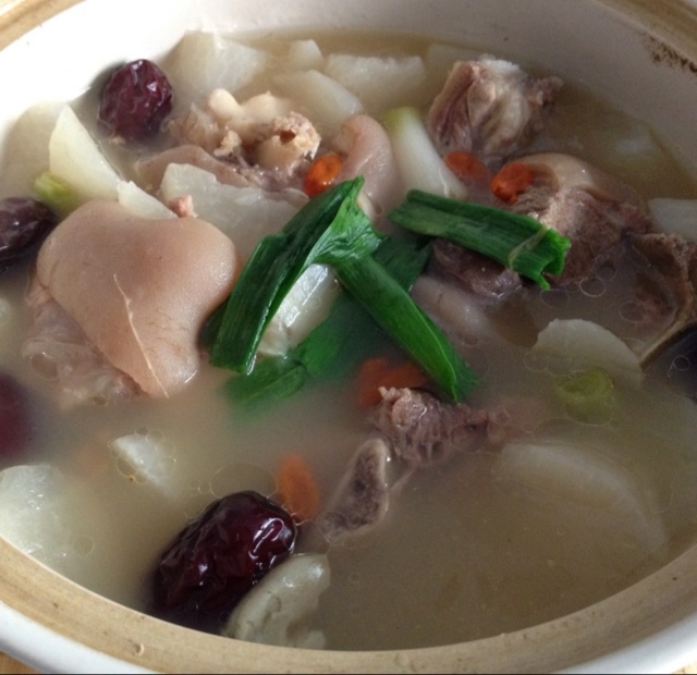 冬日御寒羊肉汤