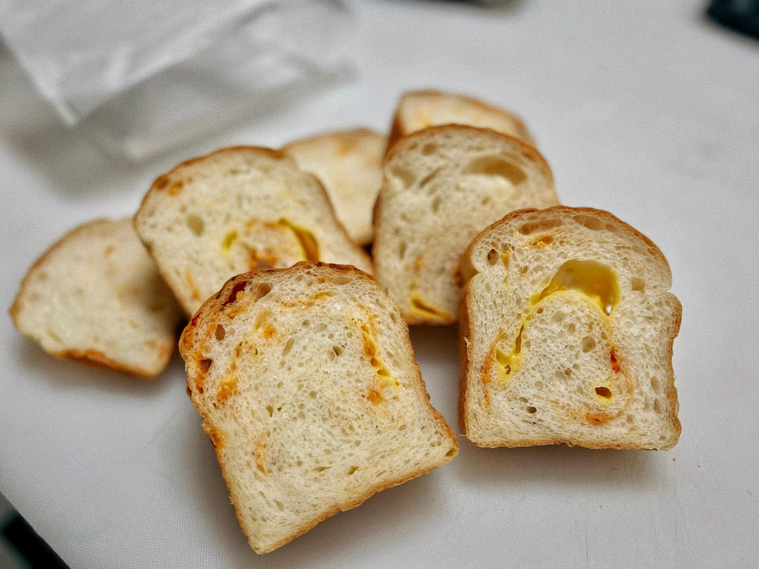 全程冷藏发酵天然酵母藜麦脆肠芝士吐司