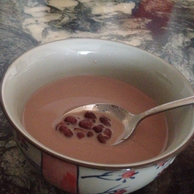 冰镇红豆牛奶汤