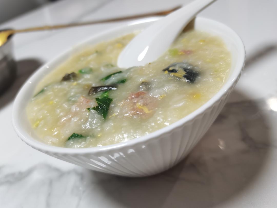 皮蛋瘦肉粥的做法