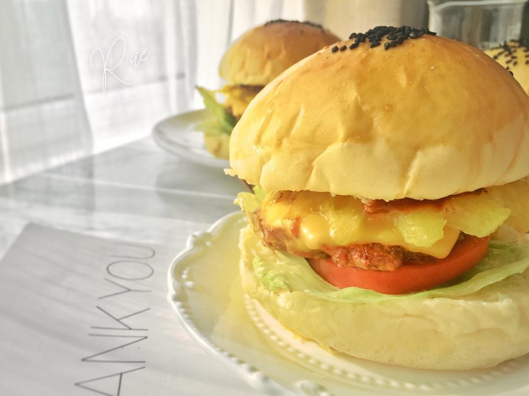 rae蕾做的菠萝汉堡