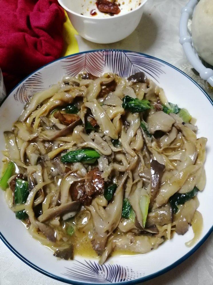 蘑菇炒肉