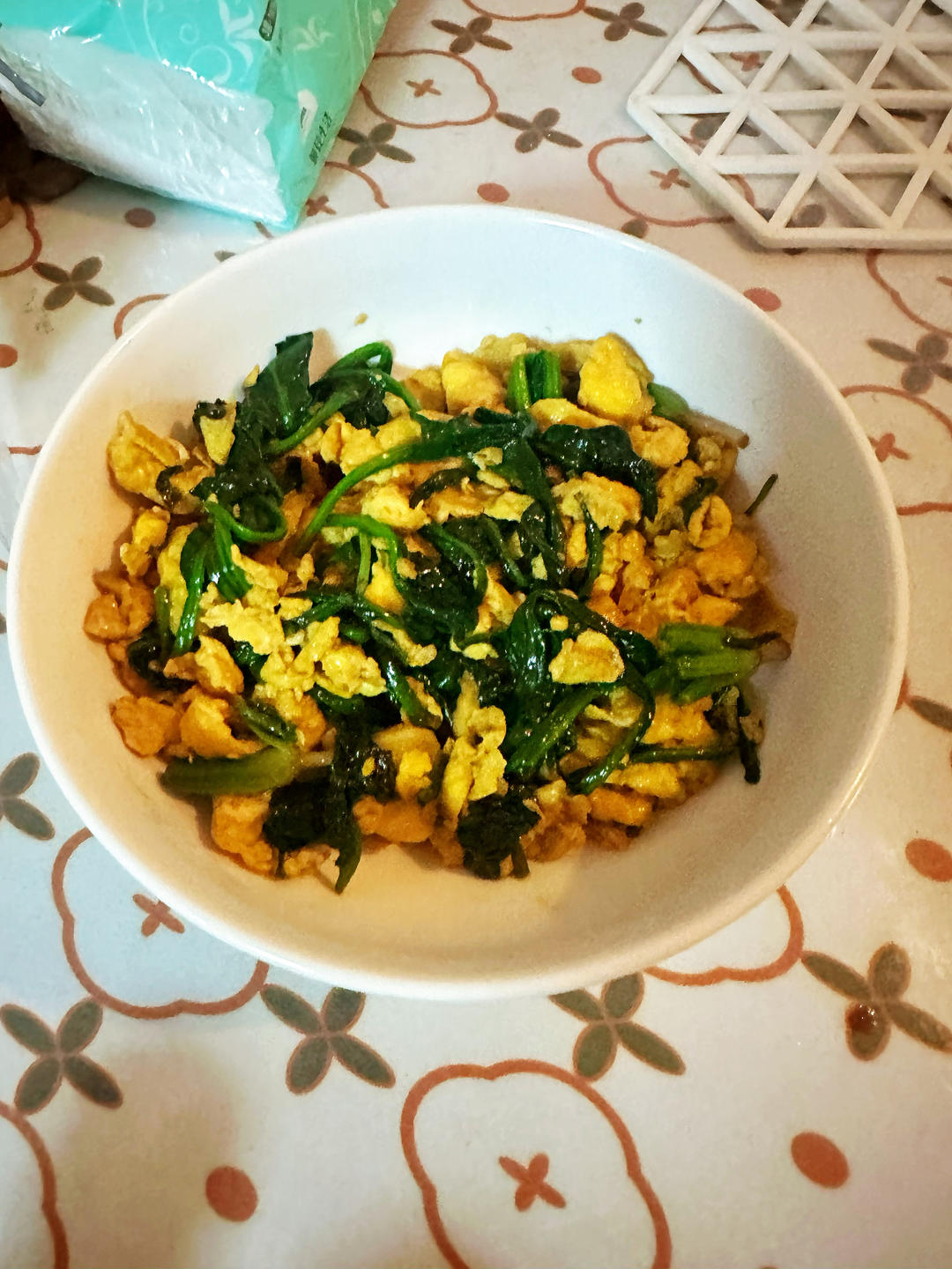 菠菜炒鸡蛋