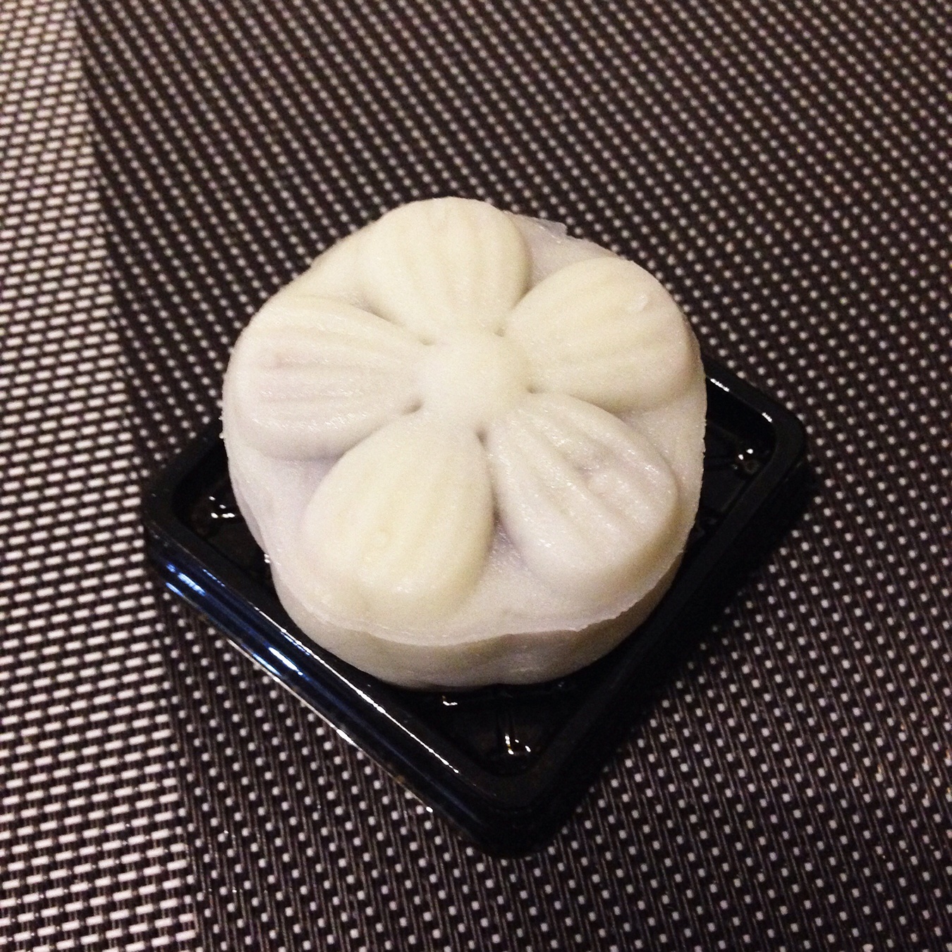 超越香港大班紫薯冰皮月饼