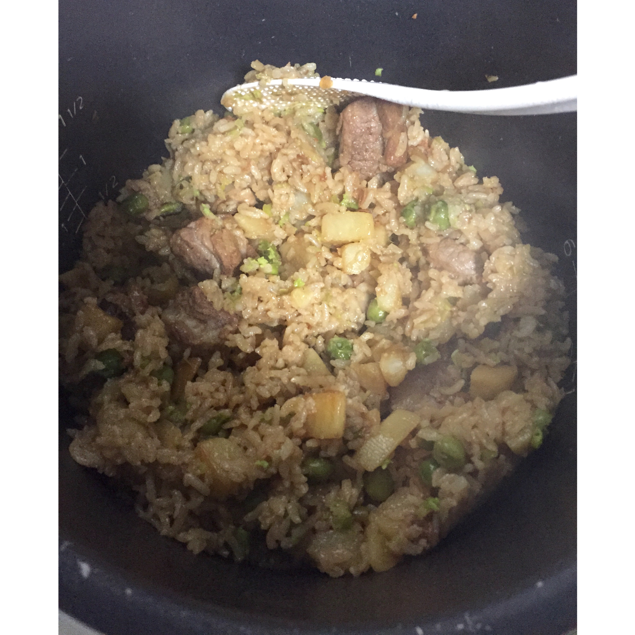 土豆焖饭（电饭锅版）
